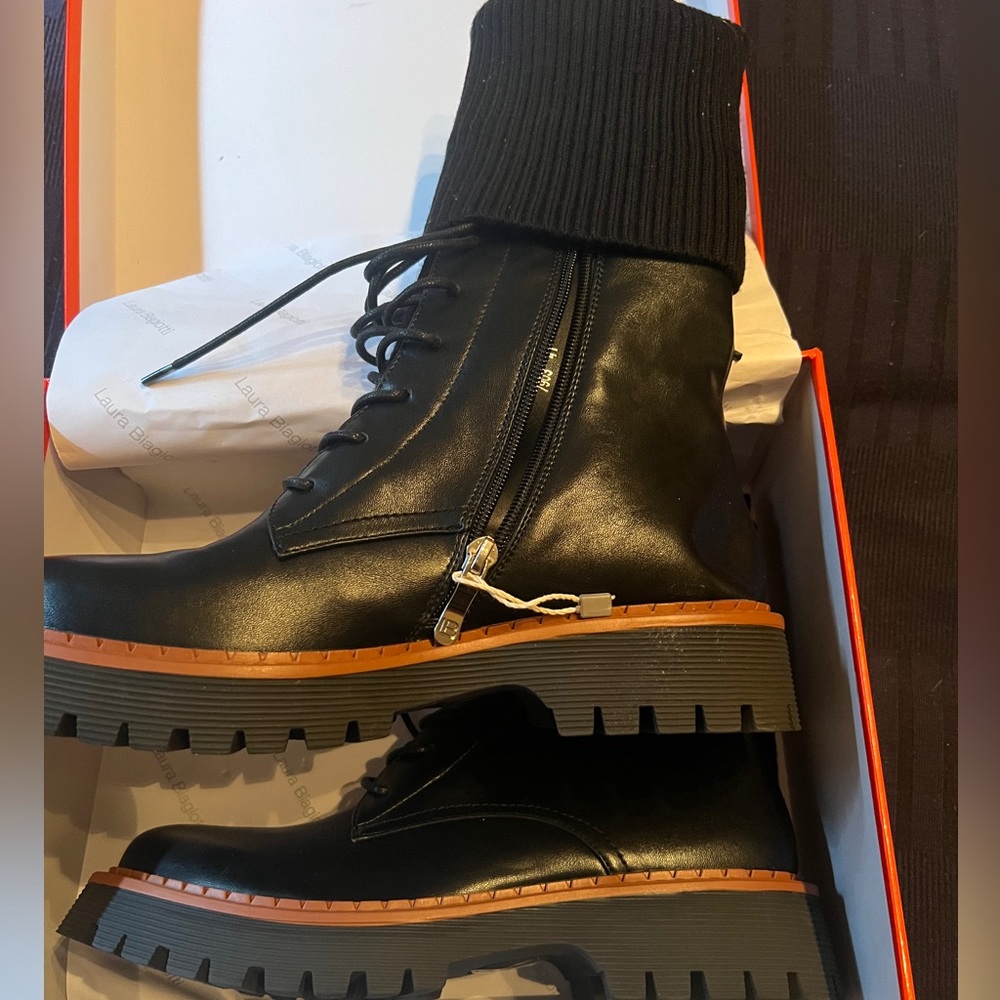 Laura Biogotti Boots size 11